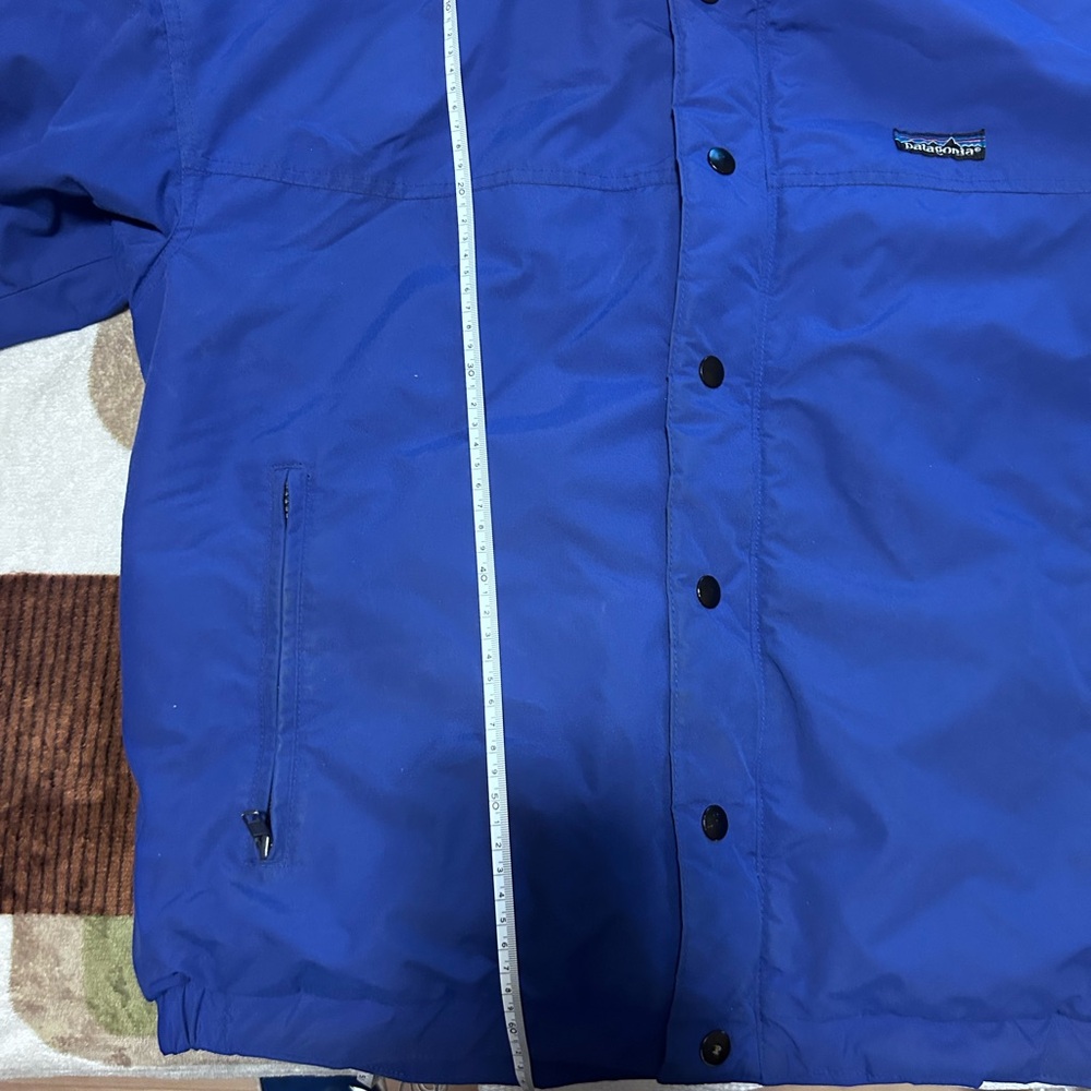 Patagonia Men's Blue Jacket made in Canada